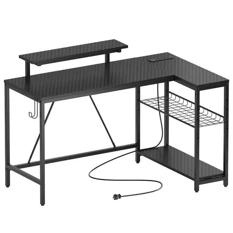 Bureau Gaming de 132 cm avec éclairage LED, Bureau d'angle en forme de L avec prise de courant et support de moniteur, Bureau d'ordinateur d'angle
