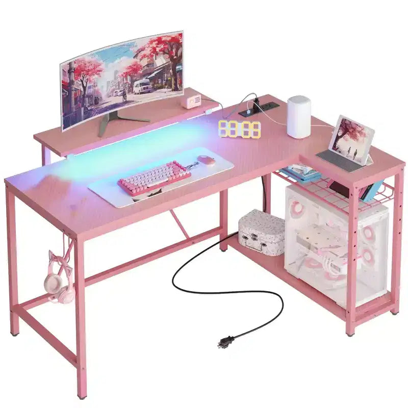 Bureau Gaming de 132 cm avec éclairage LED, Bureau d'angle en forme de L avec prise de courant et support de moniteur, Bureau d'ordinateur d'angle