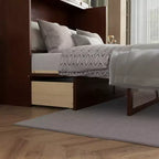 Lit escamotable Queen Size en pin avec décoration en rotin et tiroir de rangement