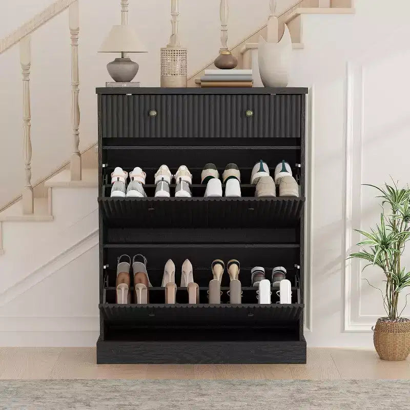 Meuble à chaussures cannelé 42, organisateur de chaussures noir haut et étroit avec 2 tiroirs basculants et un tiroir supérieur pour l'entrée